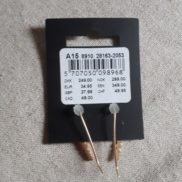 Pilgrim Crystal Ear Crawlers - Picture 8 of 8